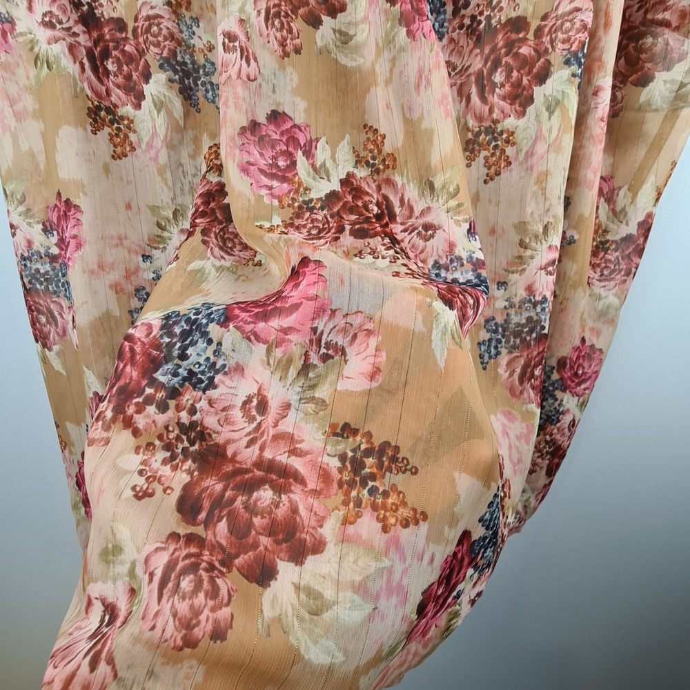 Torrid Women Plus 3 3X Tan Red Floral Chiffon Flutter Sleeve Metallic Blouse NEW - Picture 5 of 9